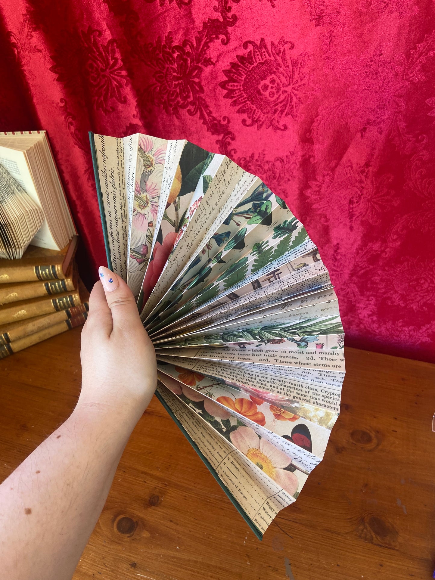 Book fan - Botanical