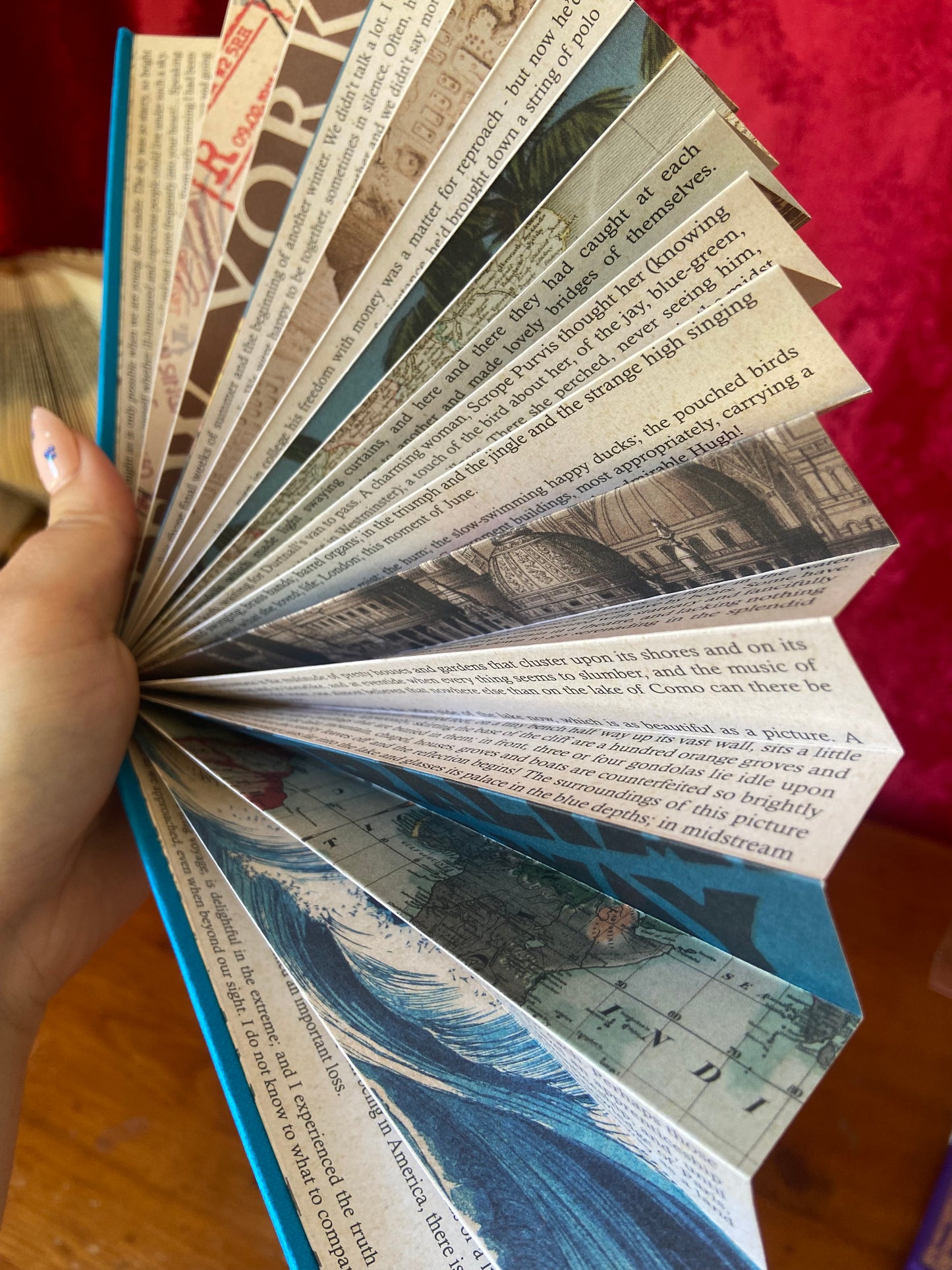 Book fan - Around the world